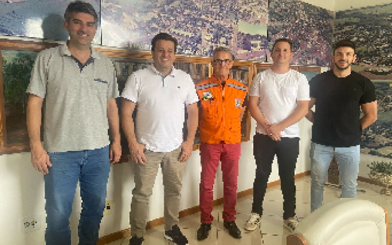 Sargento Amarildo Mendonça de Souza visita município para fortalecer parcerias na prevenção de desastres