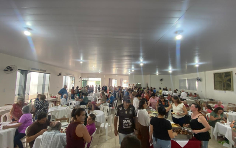 Almoço em homenagem ao Dia do Idoso reúne mais de 160 participantes em Pranchita