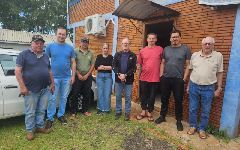  Administração Municipal de Pranchita incentiva apicultura e fortalece os pequenos produtores rurais