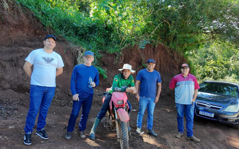 Pranchita e Ampére entregam obra da ponte que liga os dois municípios