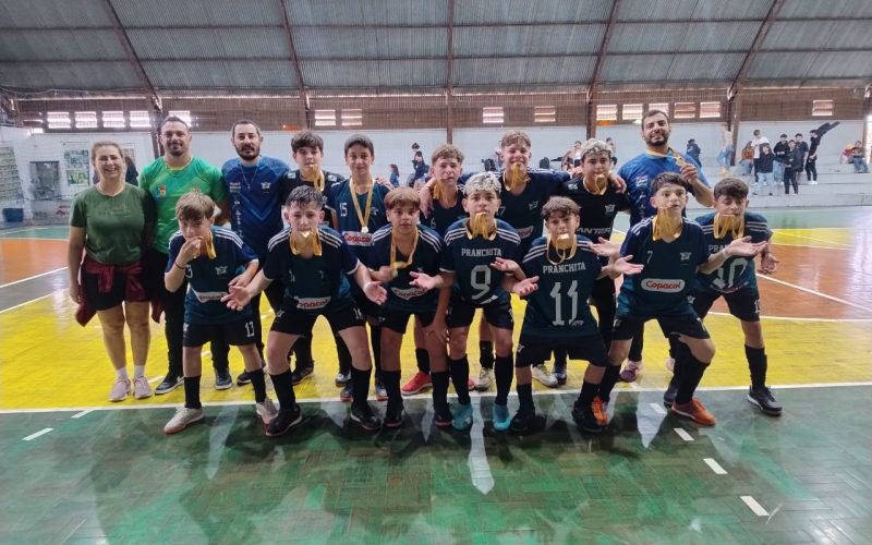 Pranchita se consagra campeão do futsal masculino B na etapa regional da JEPS 2025