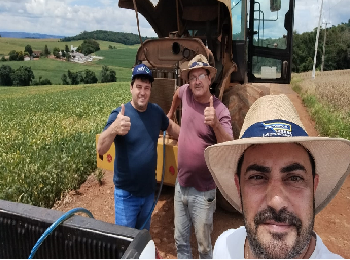 Prefeito Ronimar Sartor e Vice Demétrio Marcon Acompanham Manutenção de Estradas Rurais