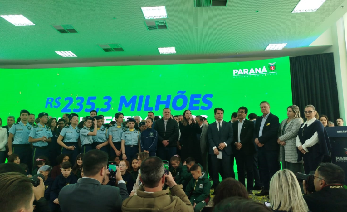 Pranchita participa de grande evento da Educação com anúncios de novos investimentos para o e...