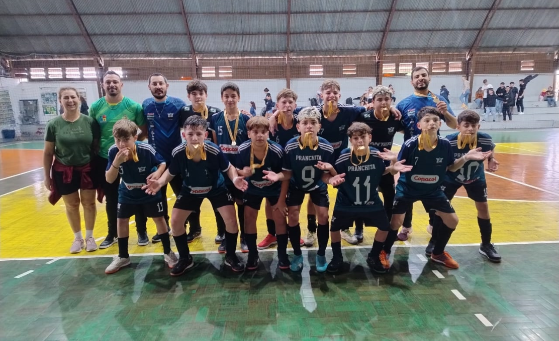 Pranchita se consagra campeão do futsal masculino B na etapa regional da JEPS 2025