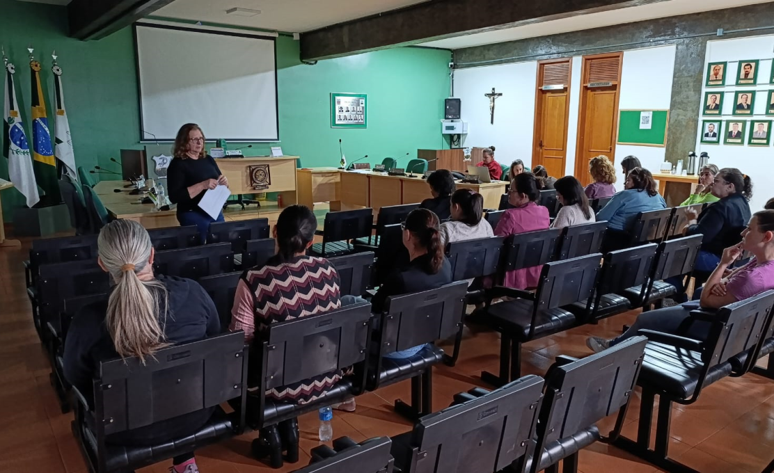 REUNIÃO MARCA POSSE E ORGANIZAÇÃO DO FÓRUM MUNICIPAL DE EDUCAÇÃO DE PRANCHITA