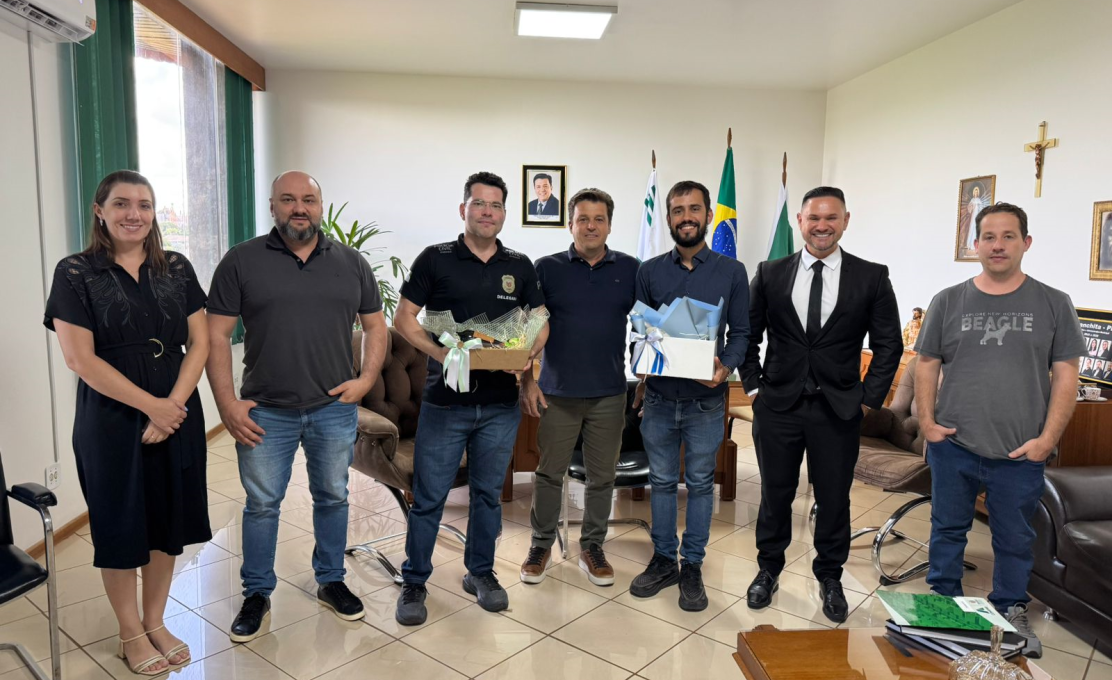 Administração Municipal de Pranchita recebe novo delegado da 58ª DRP em reunião no gabinete