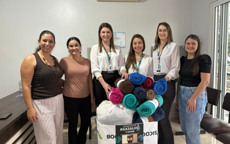Sicoob Vale Sul realiza doação de roupas e mantas para o CRAS e Assistência Social em Pranchita