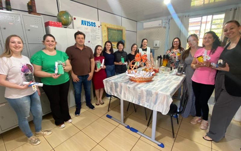 Administração Municipal de Pranchita realiza homenagem aos professores da rede municipal