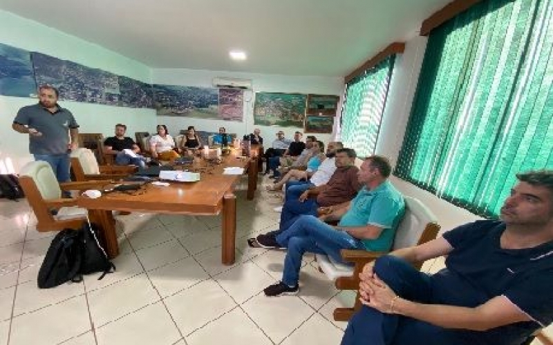 Um Dia de Reuniões Intensas com a Farol 14 Consultoria: Alinhando o Plano Diretor para os Próximos 10 Anos