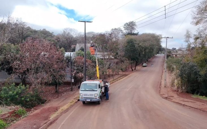  Município inicia substituição das lâmpadas da iluminação pública