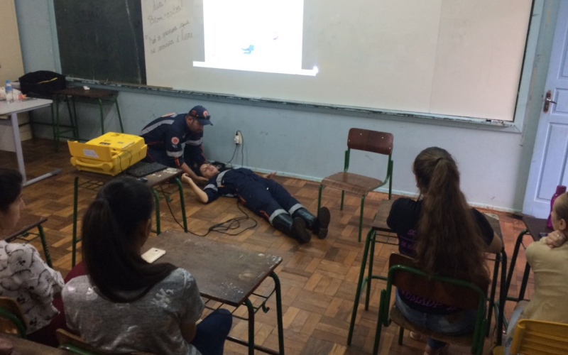 Profissionais da Educação participam de capacitações 