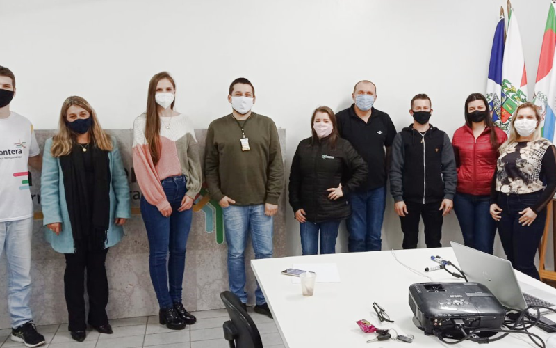 Agentes de Desenvolvimento se encontram no CIF em Barracão